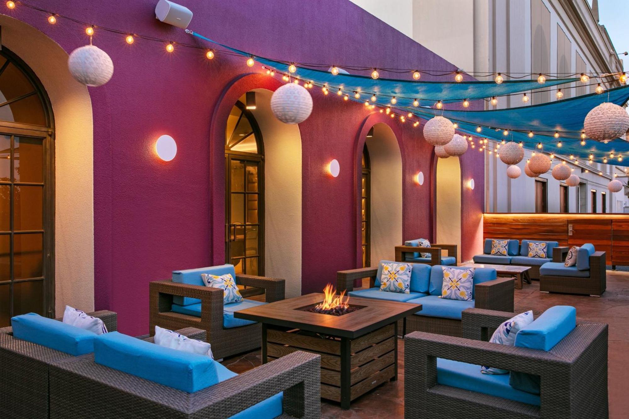 Hotel Dena, Pasadena Los Angeles, A Tribute Portfolio Hotel Exterior photo